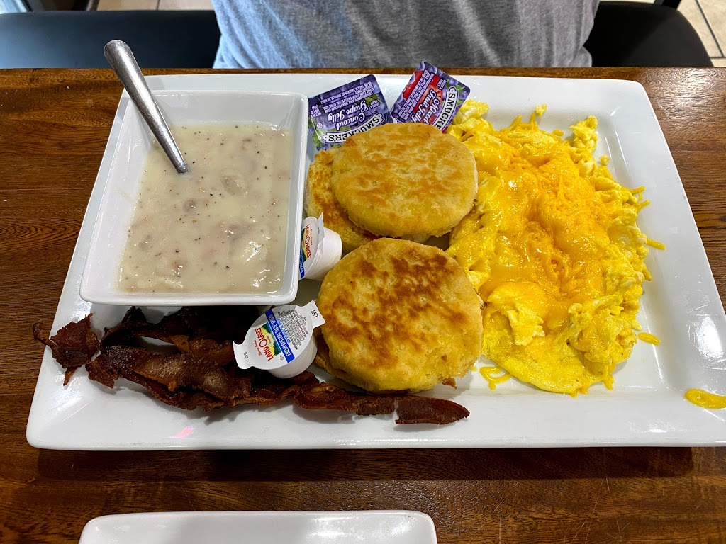 La Tequila Jalisco | restaurant | 2020 N Saint Marys Street, Beeville, TX 78102, USA | 3613508008 OR +1 361-350-8008