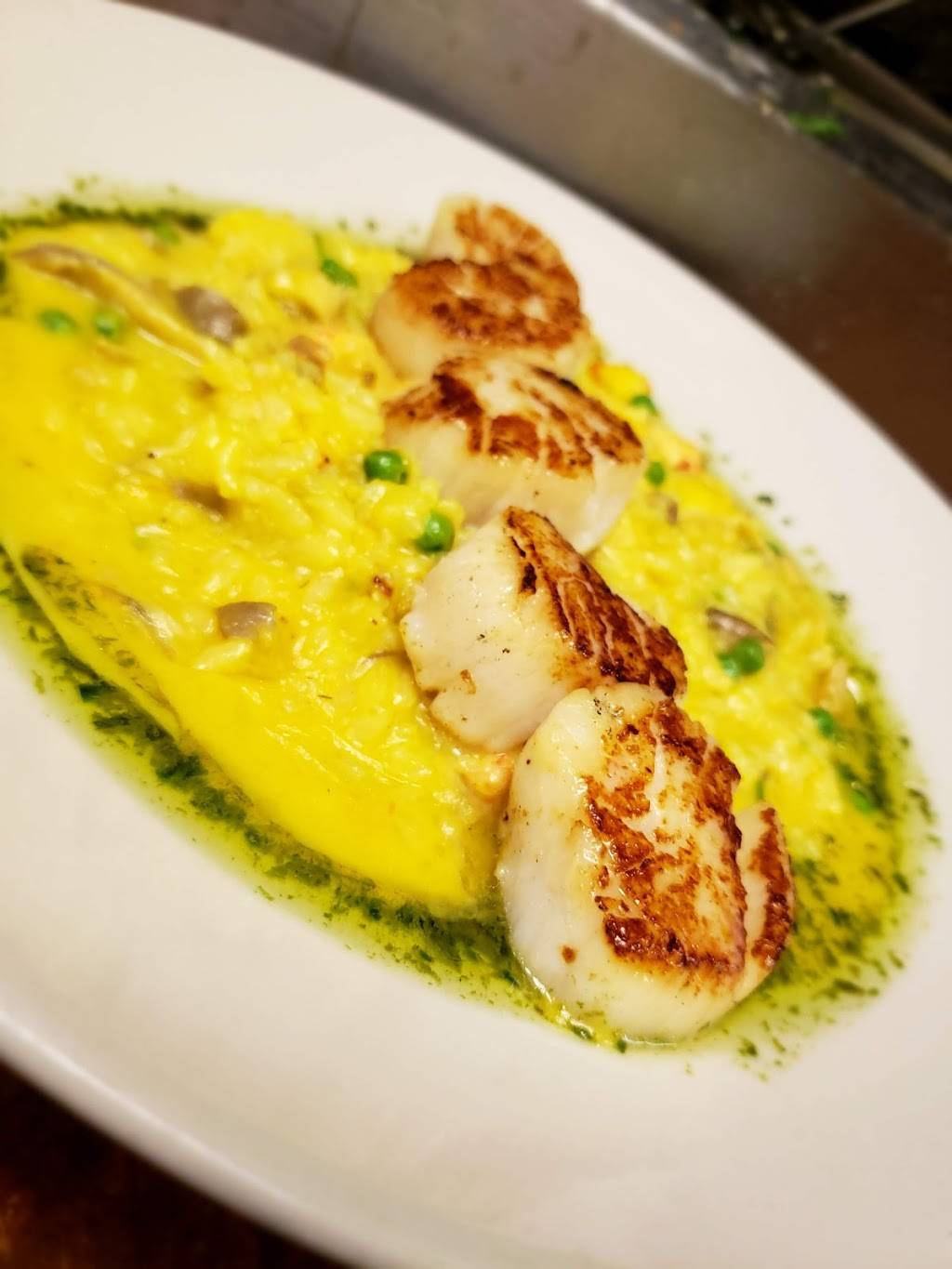 Maggianos Little Italy | restaurant | 2 The Blvd, Richmond Heights, MO 63117, USA | 3148242402 OR +1 314-824-2402