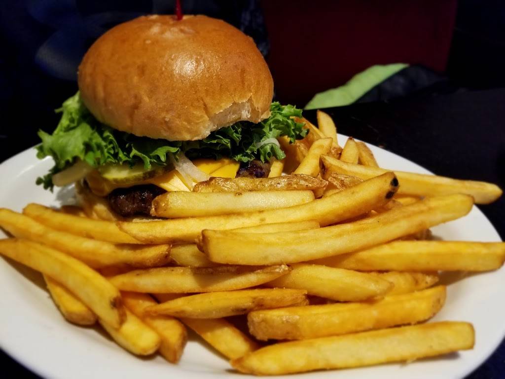 Romas Pizzeria & Lounge | restaurant | 221 Front Rd, Windsor, ON N9J 1Z6, Canada | 5199789800 OR +1 519-978-9800