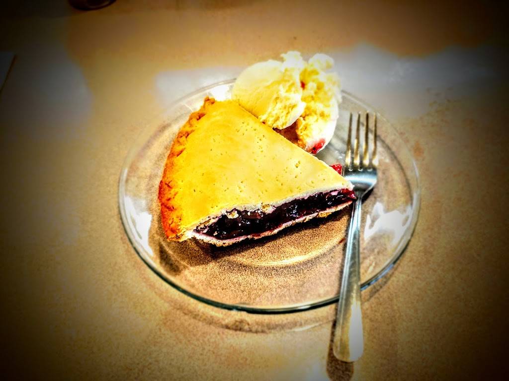 Columbus Family Restaurant | restaurant | 224 Dix St, Columbus, WI 53925, USA | 9206232440 OR +1 920-623-2440