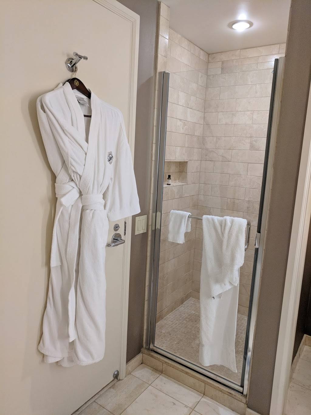 Fairmont Chicago Millennium Park | restaurant | 200 N Columbus Dr, Chicago, IL 60601, USA | 3125658000 OR +1 312-565-8000