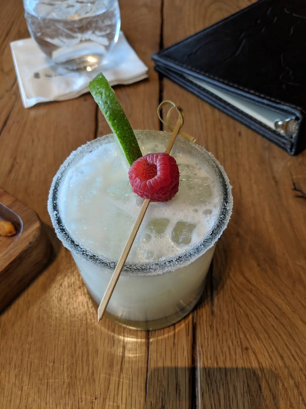 The Living Room | restaurant | 13031 Ritz Carlton Highlands Ct, Truckee, CA 96161, USA | 5305623050 OR +1 530-562-3050