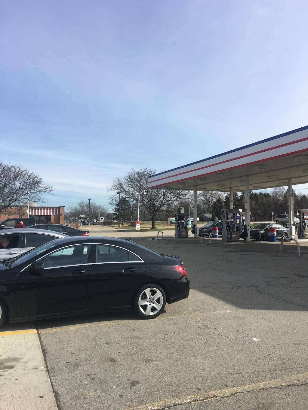 Thorntons | bakery | 15800 S, Illinois Rte 59, Plainfield, IL 60544, USA | 8154399302 OR +1 815-439-9302