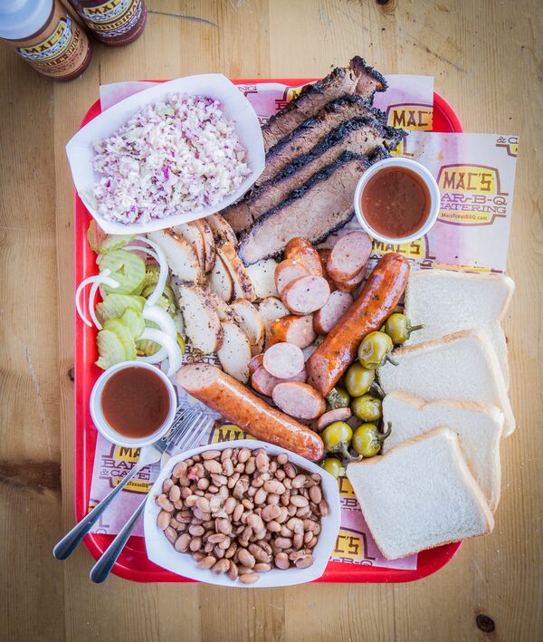 Mac’s Bar-B-Q | restaurant | 2400 W Indiana Ave, Midland, TX 79701, USA | 4322475654 OR +1 432-247-5654