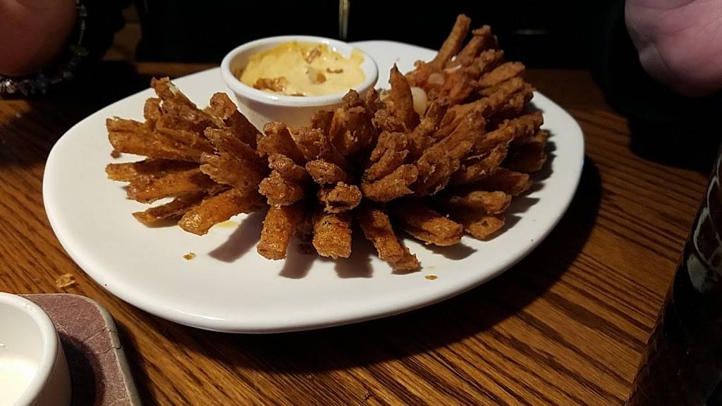 Outback Steakhouse | restaurant | 4899 E Silver Springs Blvd, Ocala, FL 34470, USA | 3522360041 OR +1 352-236-0041