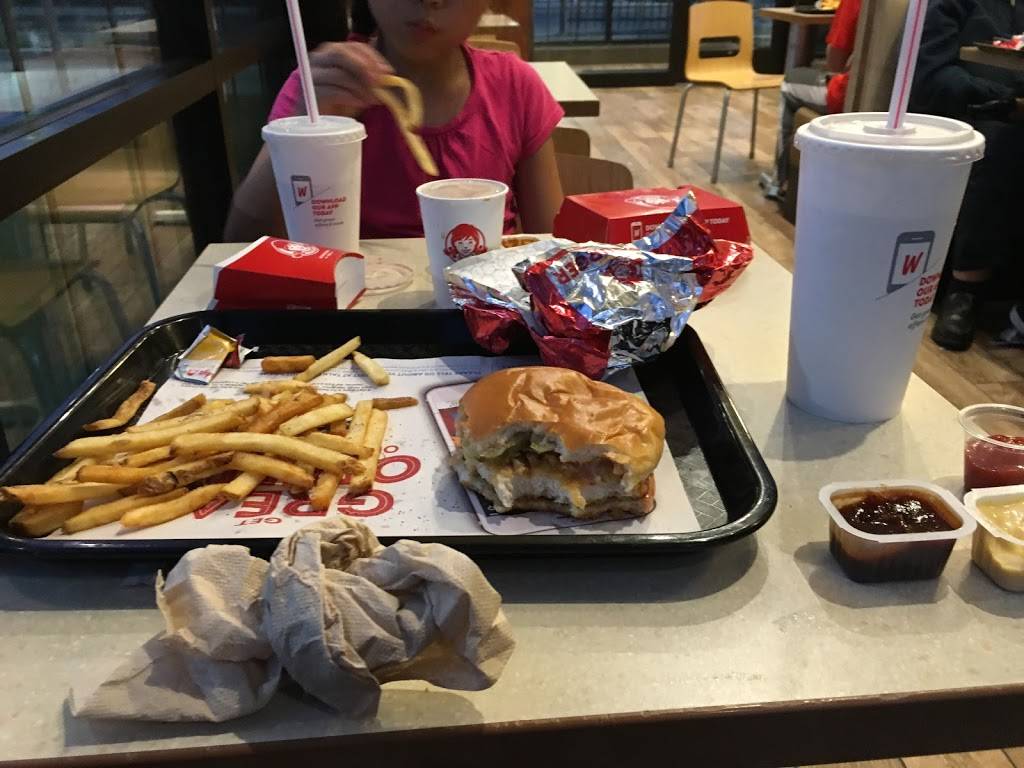 Wendys | restaurant | 259 Hillside Avenue, Williston Park, NY 11596, USA | 5162944888 OR +1 516-294-4888