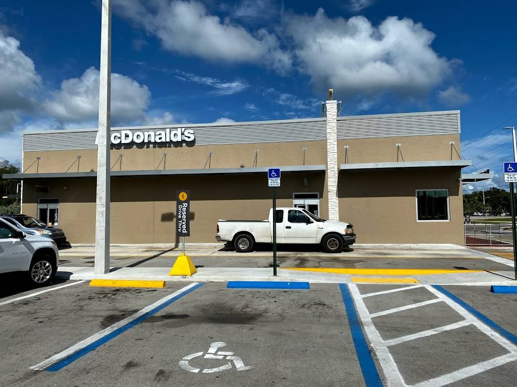 McDonalds | cafe | 101000 Overseas Hwy, Key Largo, FL 33037, USA | 3054515861 OR +1 305-451-5861
