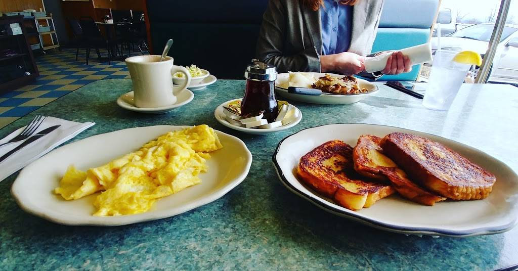 Bobs Restaurant | restaurant | 2 James St, Hudson, NY 12534, USA | 5188229298 OR +1 518-822-9298