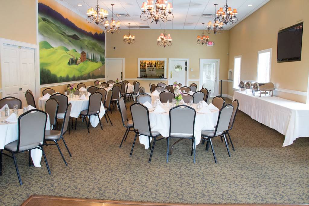 Brunos Restaurant and Tavern | restaurant | 33 Allen Ave, Portland, ME 04103, USA | 2078789511 OR +1 207-878-9511