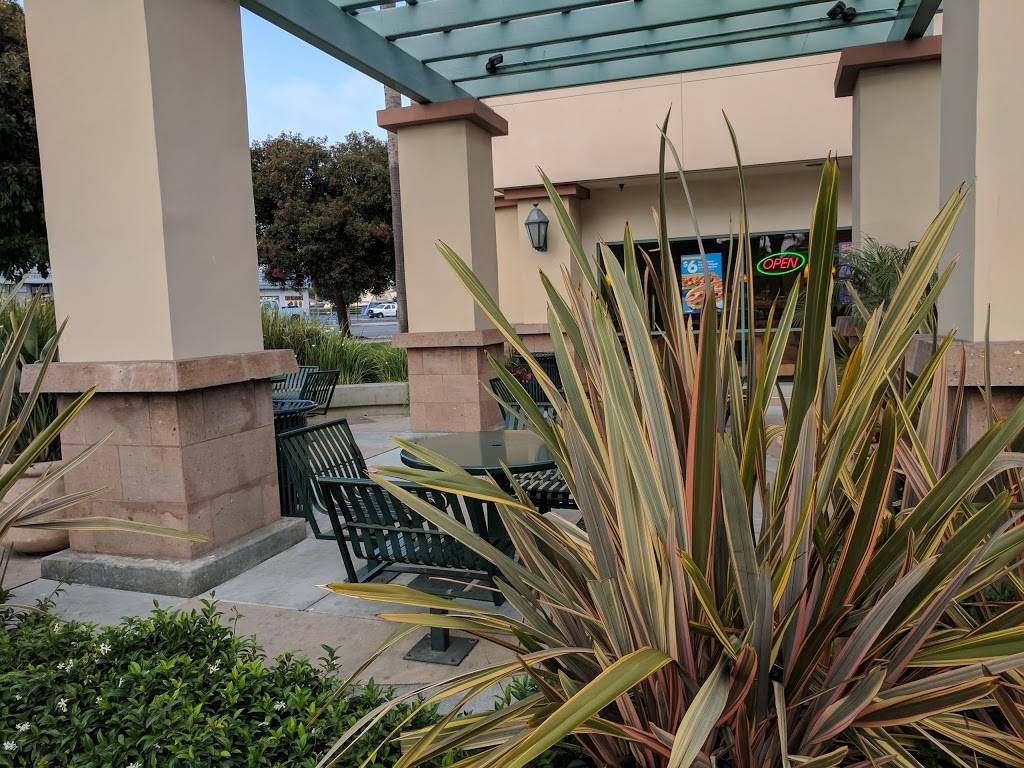 Subway | restaurant | 2790 East Thompson Boulevard Suite A Plaza, Ventura, CA 93003, USA | 8056520196 OR +1 805-652-0196