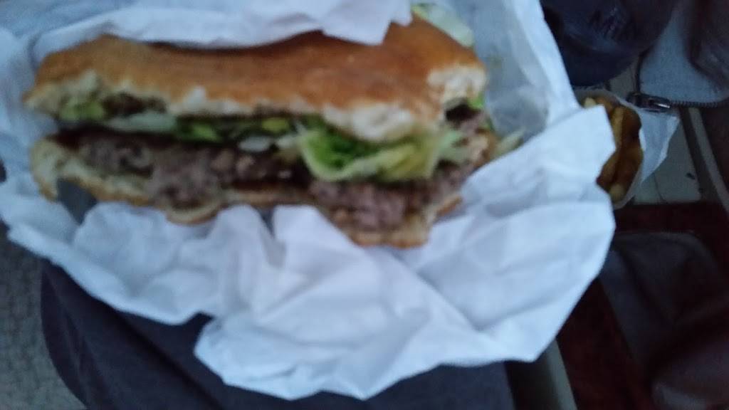 Crows Burger Shop | restaurant | 613 Waco Rd, Belton, TX 76513, USA | 2549390333 OR +1 254-939-0333