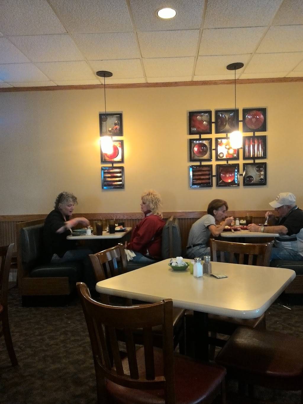 Charlys Family Restaurant | restaurant | 4455 Kirk Rd, Youngstown, OH 44515, USA | 3307995569 OR +1 330-799-5569