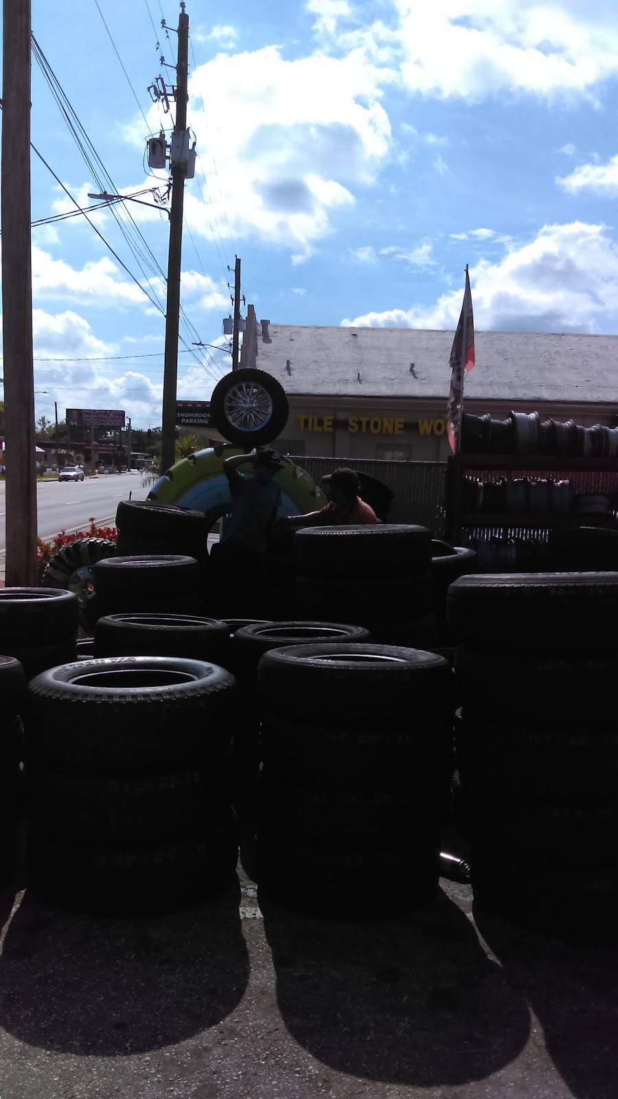 BorinCuba Juice And Food Bar | restaurant | 2348 W Columbus Dr, Tampa, FL 33607, USA | 8137703333 OR +1 813-770-3333