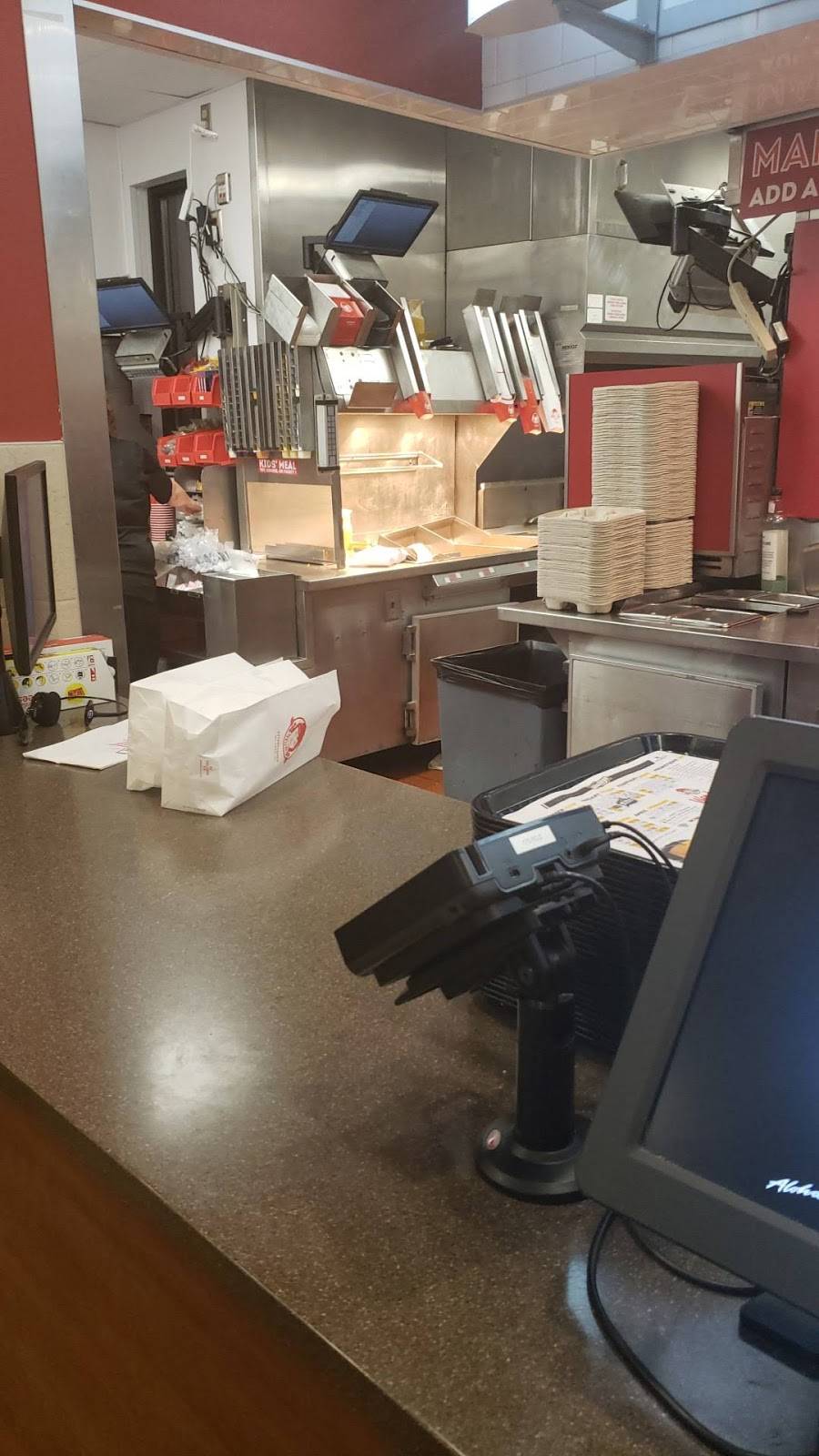 Wendys | restaurant | 1859 W Laskey Rd, Toledo, OH 43613, USA | 4192921761 OR +1 419-292-1761