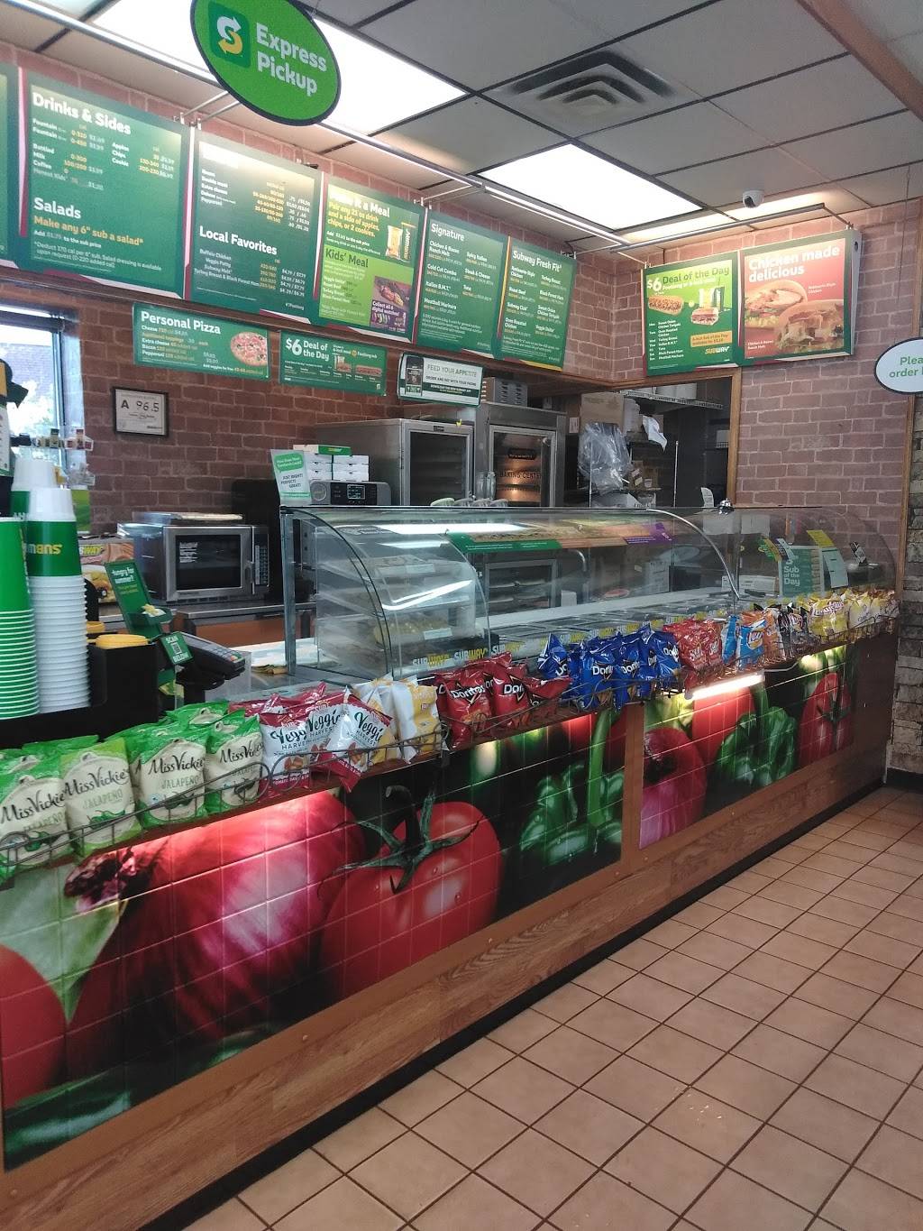 Subway Restaurants | restaurant | 202 NC-9, Black Mountain, NC 28711, USA | 8286698009 OR +1 828-669-8009