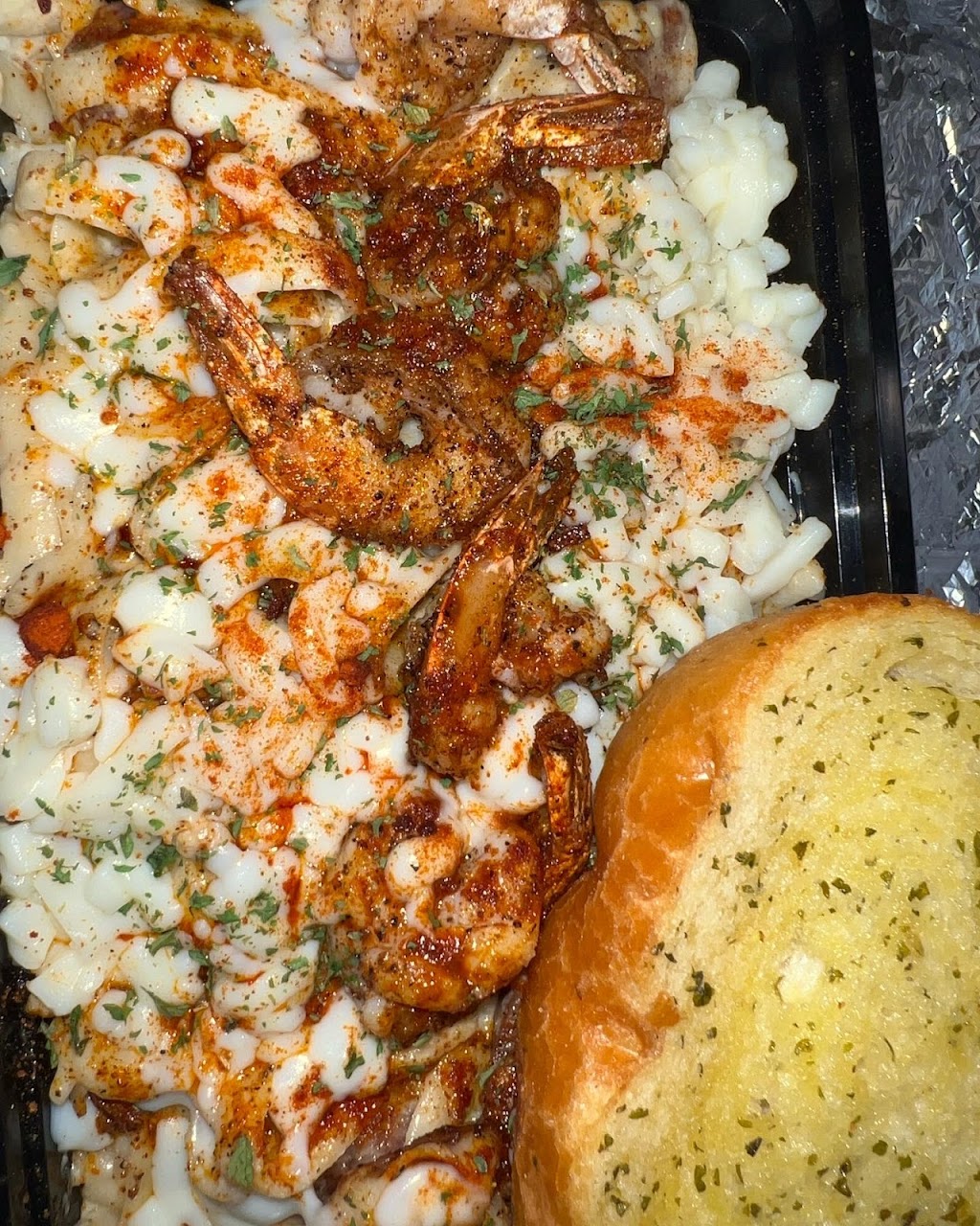 Boom Shack Cajun Seafood | restaurant | 3417 S Lancaster Rd suite 100, Dallas, TX 75216, USA | 9728033938 OR +1 972-803-3938