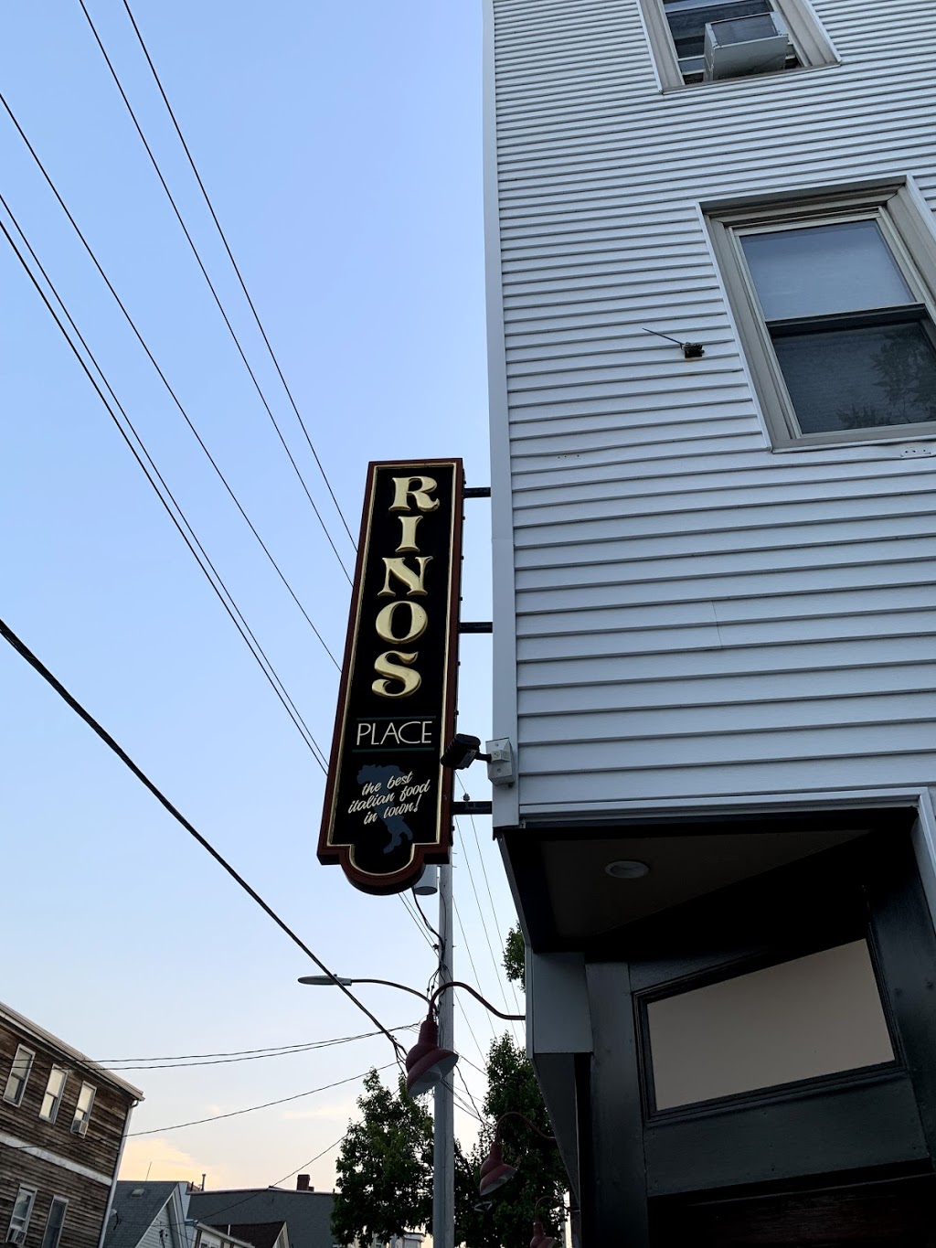 Rinos Place | restaurant | 258 Saratoga St, Boston, MA 02128, USA | 6175677412 OR +1 617-567-7412