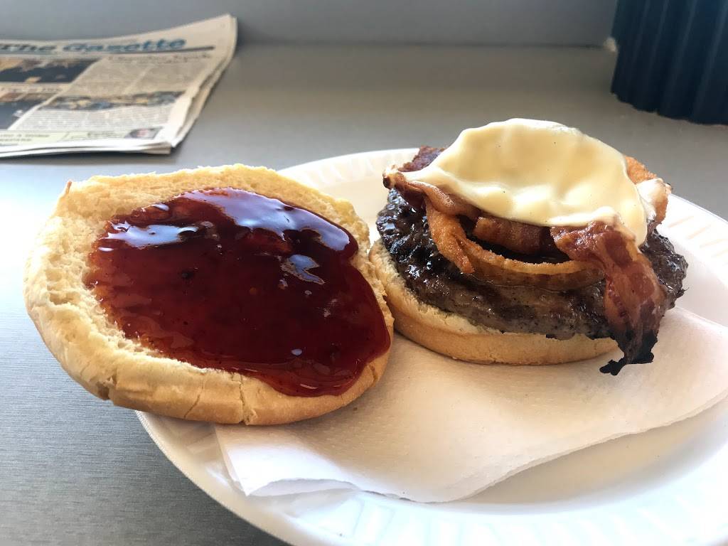 Augie & Rays Drive In | restaurant | 314 Main St, East Hartford, CT 06118, USA | 8605683770 OR +1 860-568-3770