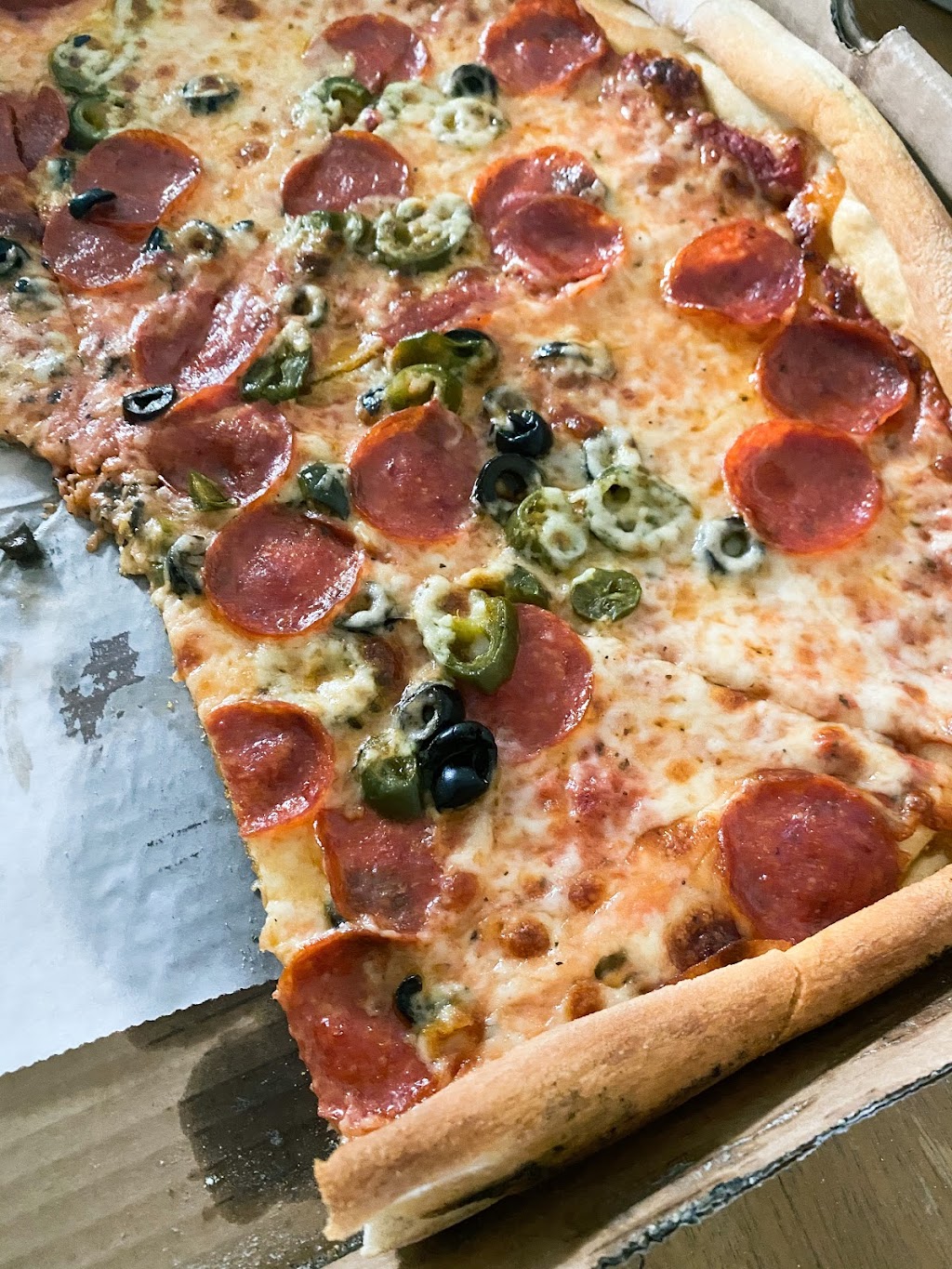 Wileys New York Style Pizza | restaurant | 433 Page Bacon Rd, Mary Esther, FL 32569, USA | 8507372555 OR +1 850-737-2555