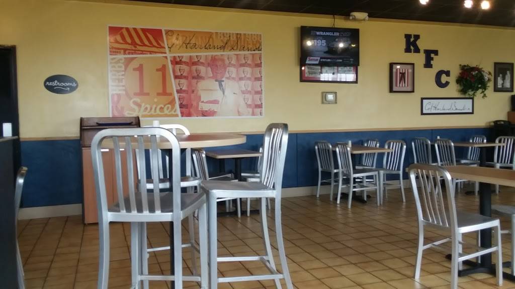 KFC | restaurant | 313 Lowther St, Lemoyne, PA 17043, USA | 7177747213 OR +1 717-774-7213