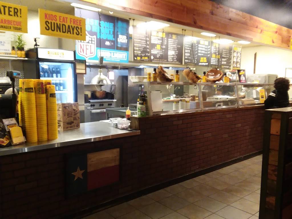 Dickeys Barbecue Pit | restaurant | 1629 S, US-69, Nederland, TX 77627, USA | 4098531726 OR +1 409-853-1726