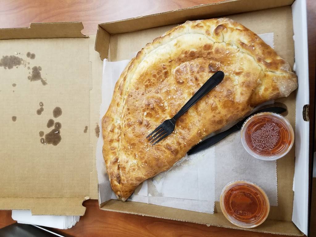 Carls Pizza Kitchen | restaurant | 9 South Ave, Webster, NY 14580, USA | 5852361819 OR +1 585-236-1819