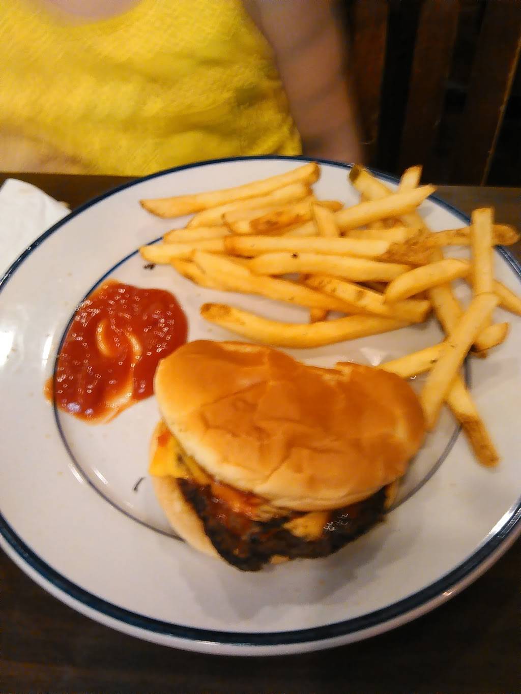 Bob Evans | meal takeaway | 2299 E State St, Salem, OH 44460, USA | 3303370600 OR +1 330-337-0600