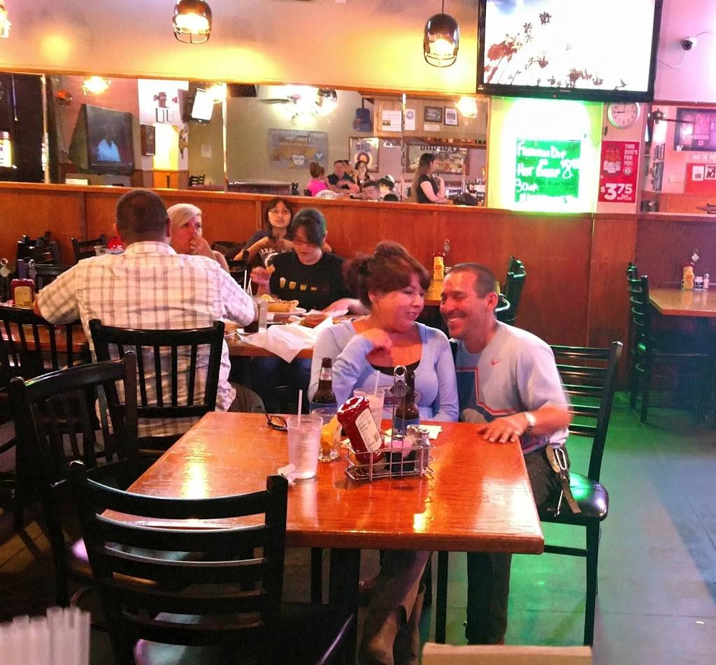 TNT Sports Page | restaurant | 14902 Preston Rd #716, Dallas, TX 75254, USA | 9726611130 OR +1 972-661-1130