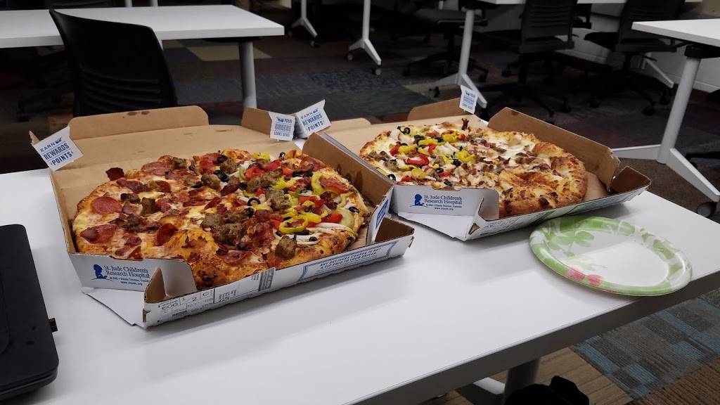 Dominos Pizza | meal delivery | 1113 Hennepin Ave, Minneapolis, MN 55403, USA | 6123383030 OR +1 612-338-3030