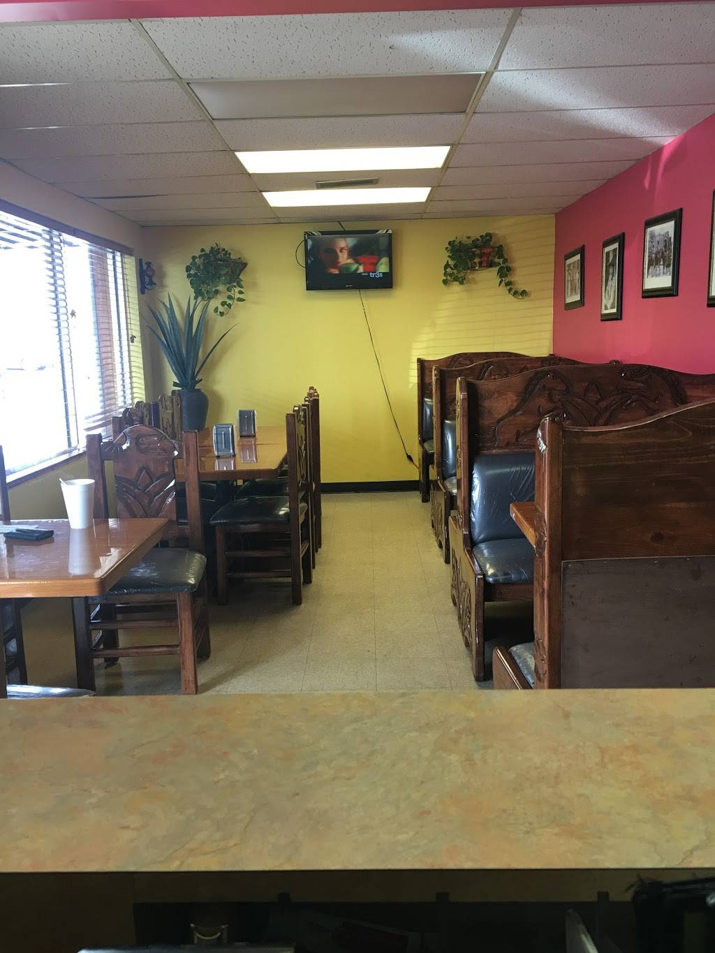 Taqueria El Alteño | restaurant | 2580 Murfreesboro Pike, Nashville, TN 37217, USA | 6158060187 OR +1 615-806-0187