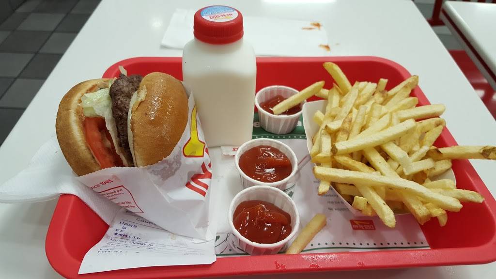 In-N-Out Burger | restaurant | 21001 N Tatum Blvd, Phoenix, AZ 85050, USA | 8007861000 OR +1 800-786-1000
