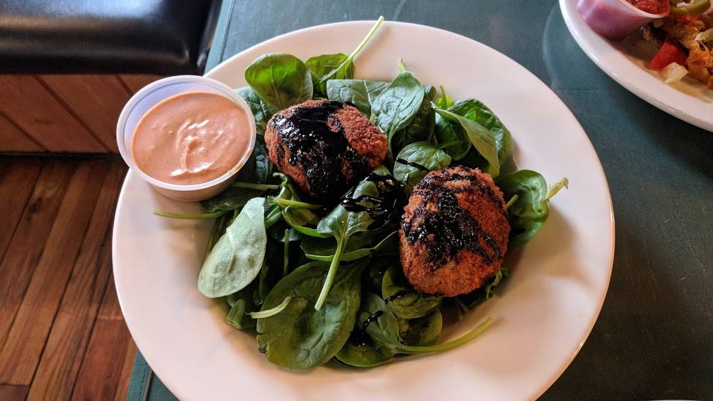 Mahoneys Irish Pub & Steakhouse | restaurant | 35 Main St, Poughkeepsie, NY 12601, USA | 8454717026 OR +1 845-471-7026