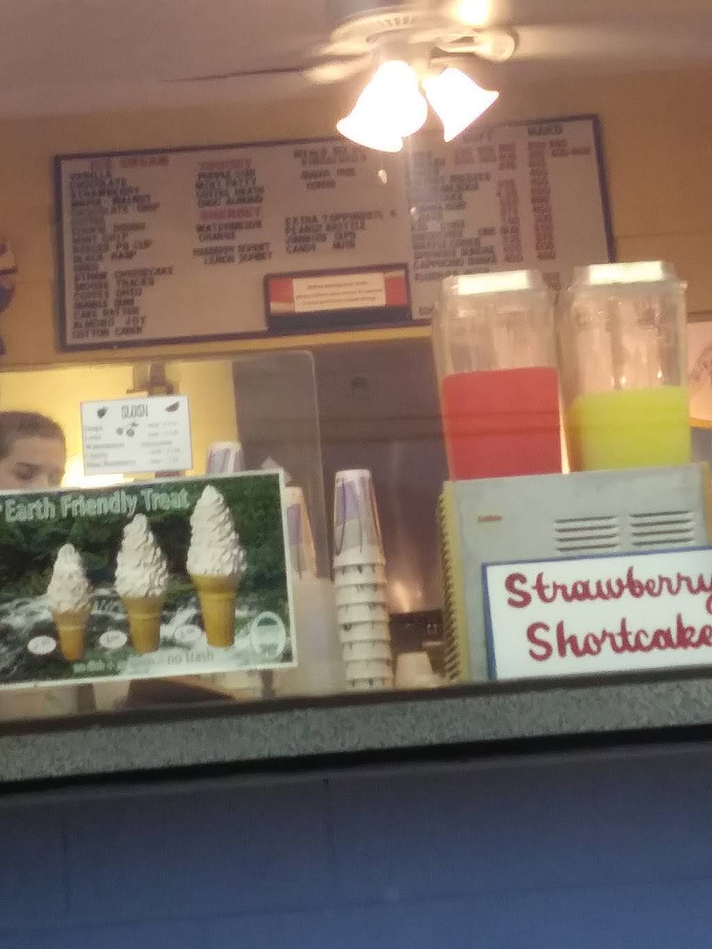 Carols Dairy Bar | restaurant | 310 Summer St, Fitchburg, MA 01420, USA | 9783429675 OR +1 978-342-9675