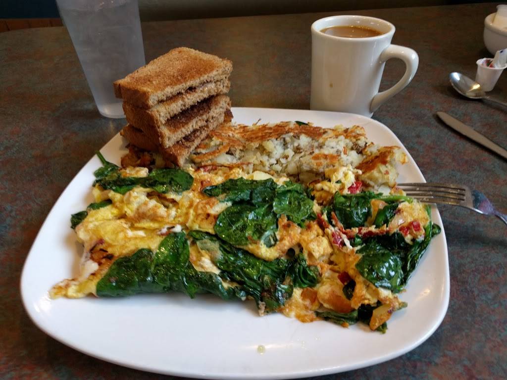 Cols Family Restaurant | restaurant | 2600 W 14 Mile Rd, Royal Oak, MI 48073, USA | 2484358130 OR +1 248-435-8130