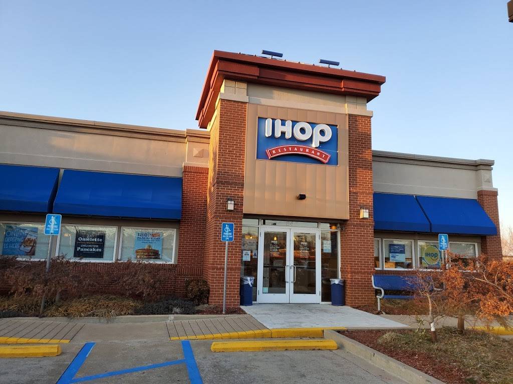 IHOP | bakery | 4 McBride and Son Center Dr, Chesterfield, MO 63005, USA | 6365366905 OR +1 636-536-6905