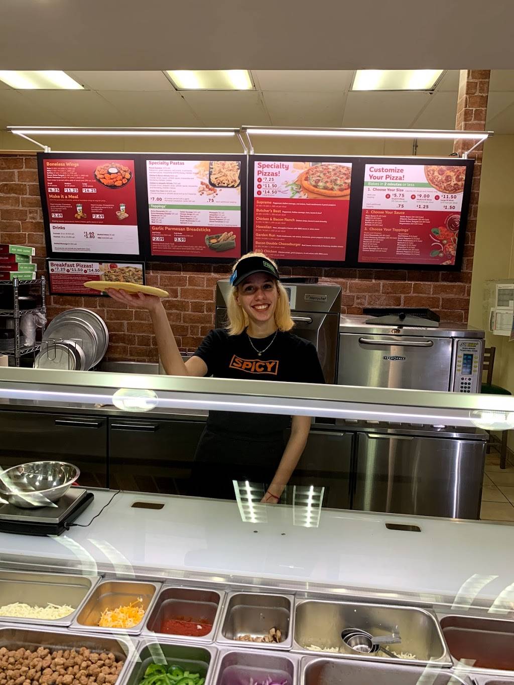 Mama DeLucas | restaurant | 3835 White Lake Blvd, Naples, FL 34117, USA | 2393040632 OR +1 239-304-0632