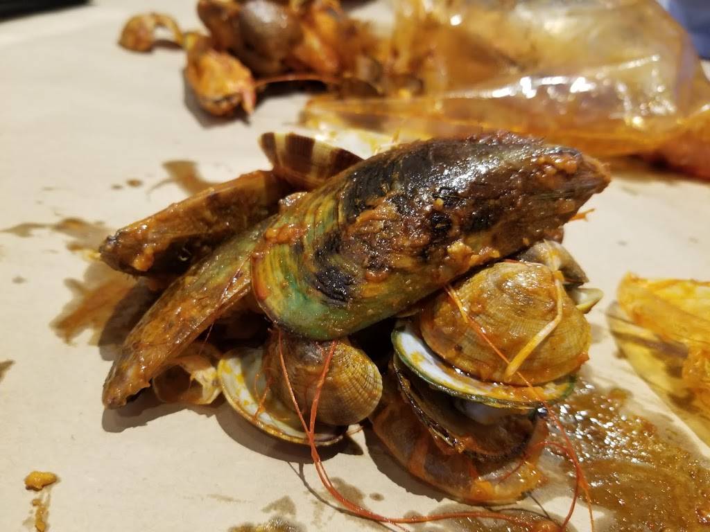 The Captains Boil | restaurant | 230 Commerce Valley Dr E, Thornhill, ON L3T 7Y3, Canada | 9058812552 OR +1 905-881-2552