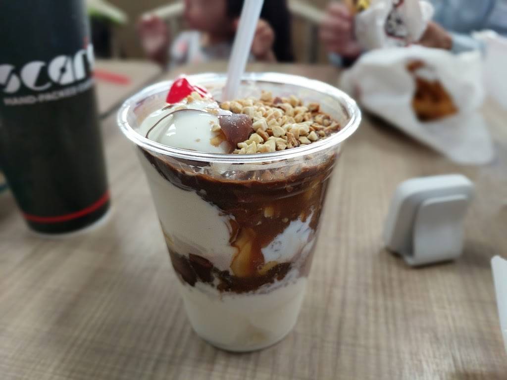 Oscars Frozen Custard | restaurant | 7041 S 27th St, Franklin, WI 53132, USA | 4143048700 OR +1 414-304-8700