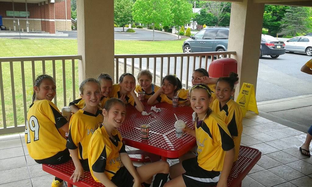 Ritas Italian Ice & Frozen Custard | restaurant | 1268 US-209, Gilbert, PA 18331, USA | 6109516040 OR +1 610-951-6040