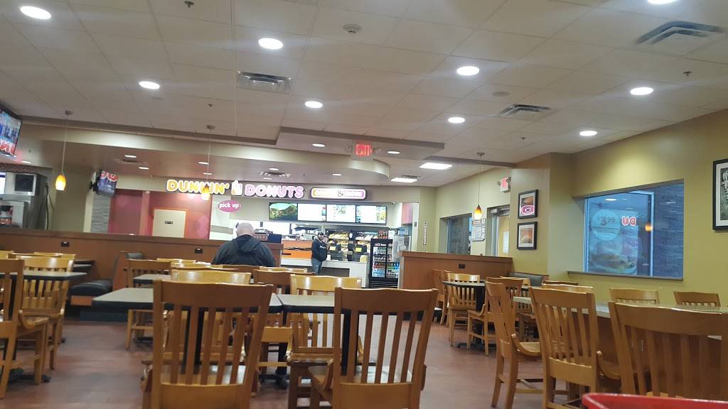 Dunkin | bakery | 1702 W Evergreen Ave, Effingham, IL 62401, USA | 2173477183 OR +1 217-347-7183