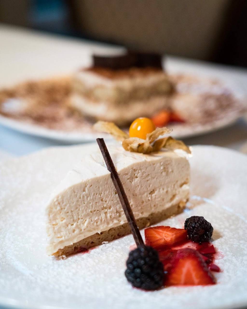 Hogans Restaurant | restaurant | 12998 Keele St, King City, ON L7B 1H8, Canada | 9058335311 OR +1 905-833-5311