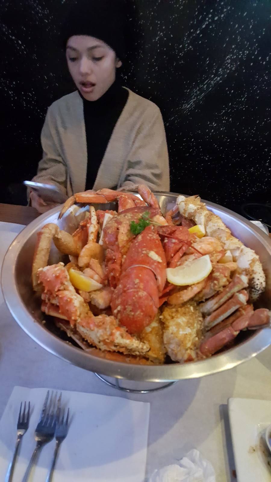 The Boiling House | restaurant | 1990 Marlton Pike East, Cherry Hill, NJ 08003, USA | 8567512800 OR +1 856-751-2800