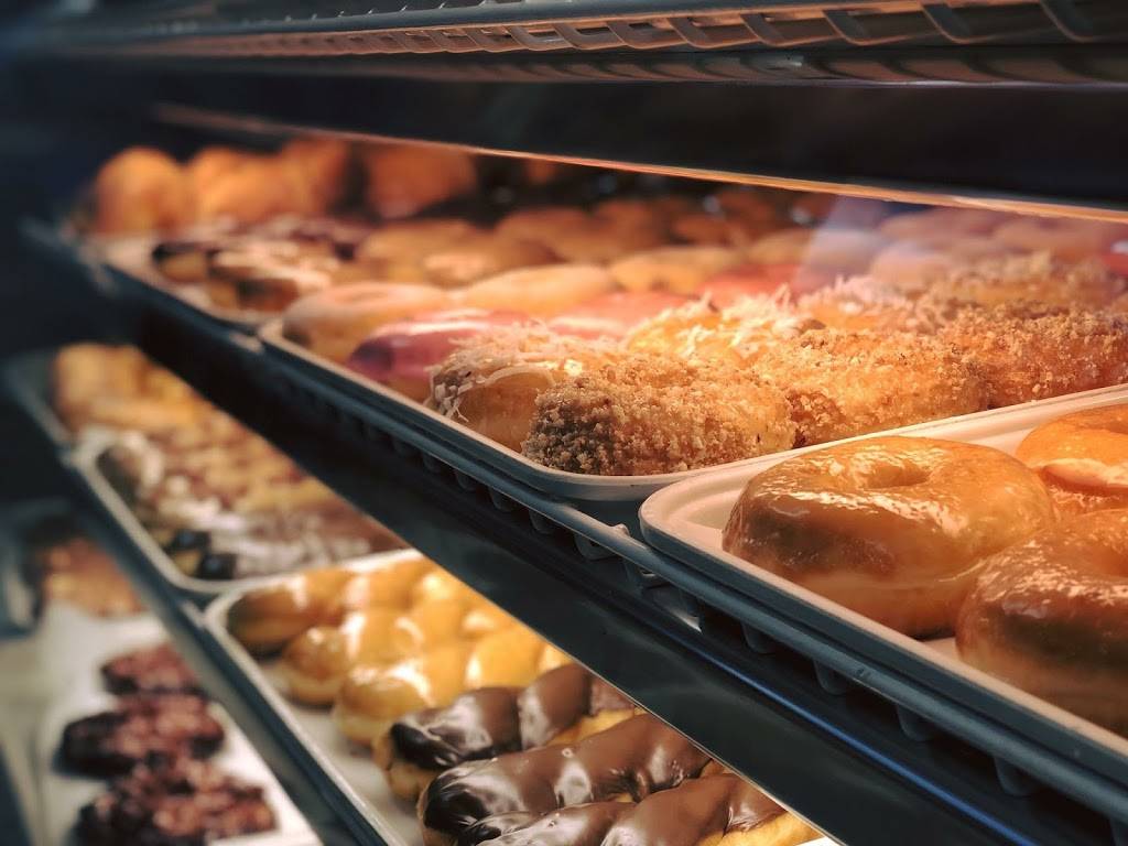 Star Donut | restaurant | 19894 CA-88, Pine Grove, CA 95665, USA | 2092965488 OR +1 209-296-5488