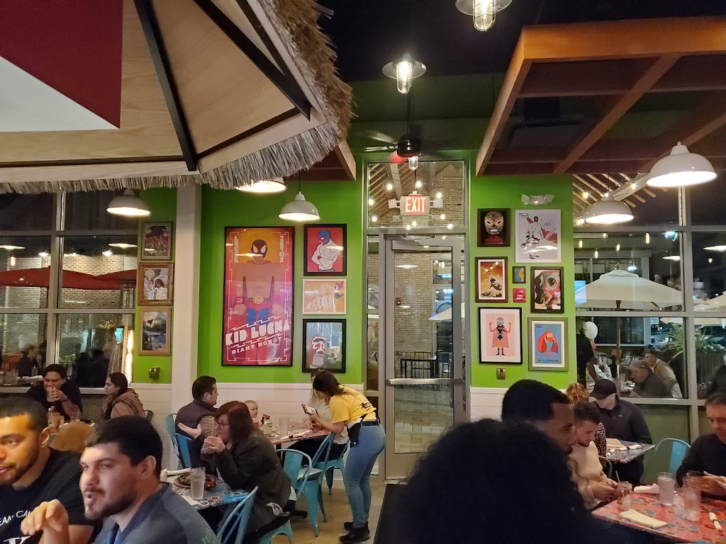 Lucharitos Melville | restaurant | 834B Walt Whitman Rd, Melville, NY 11747, USA | 6314212317 OR +1 631-421-2317