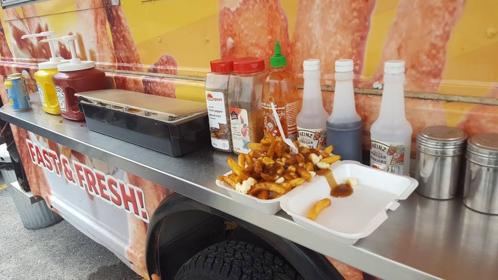 T&T Fries | restaurant | 31 Northside Rd, Nepean, ON K2H 8S1, Canada | 6138988646 OR +1 613-898-8646