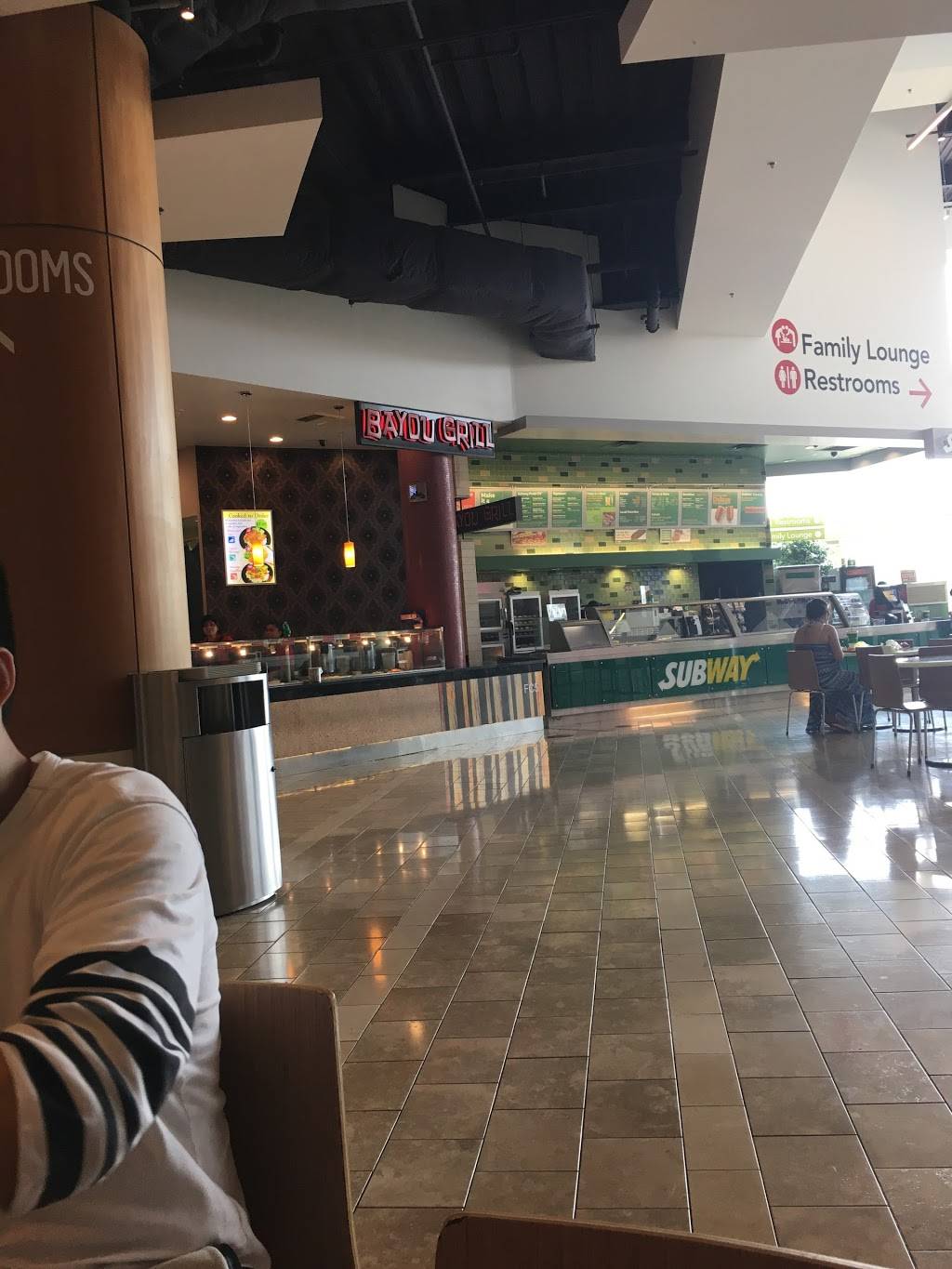 Bayou Grill | restaurant | 2600 Southcenter Mall, Tukwila, WA 98188, USA | 2062486962 OR +1 206-248-6962