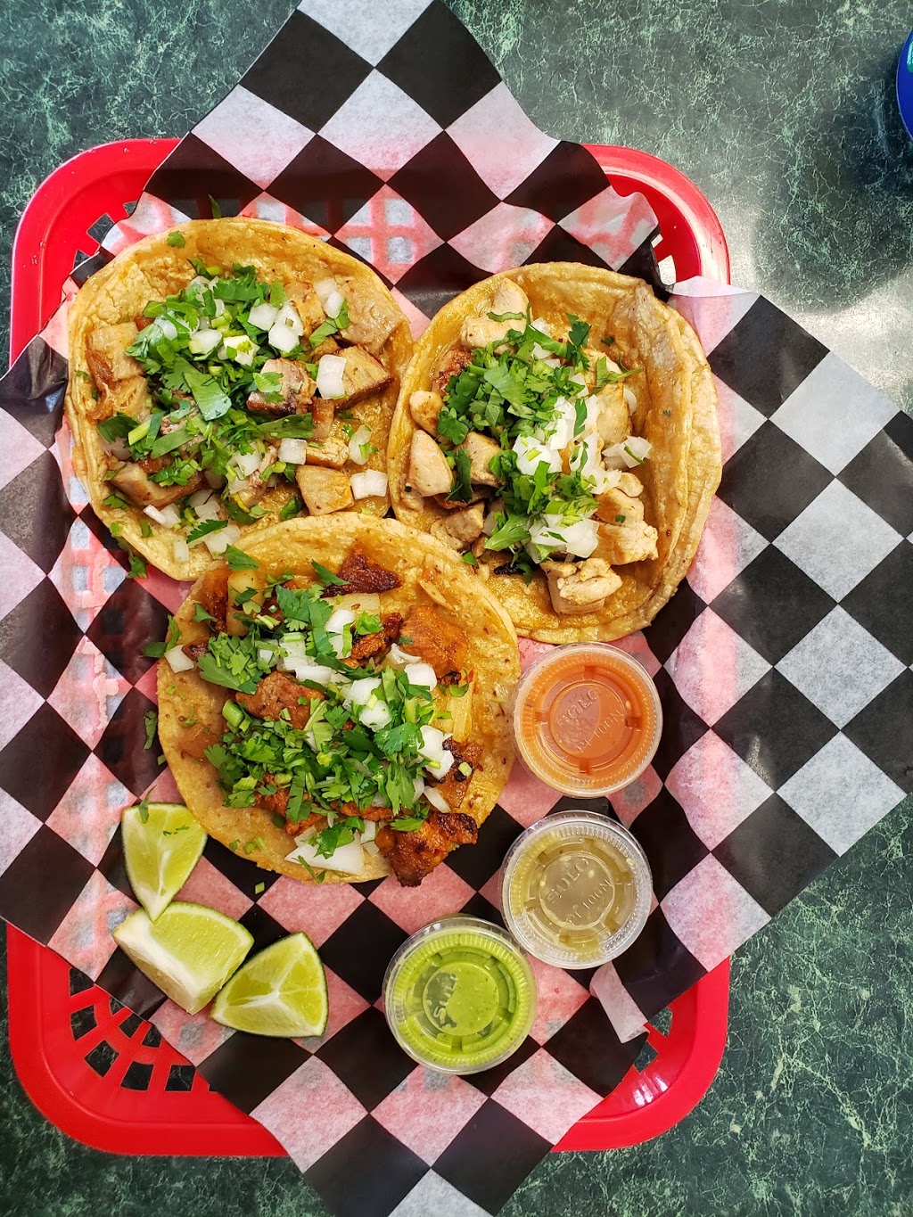 El jarocho Mexican store and taqueria | restaurant | 25 Stonegate Shopping Center, Manchester, MO 63088, USA | 6362264448 OR +1 636-226-4448