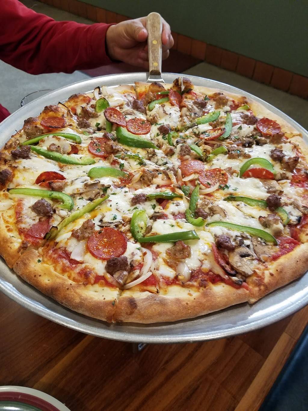 Tony & Albas Pizza & Pasta | restaurant | 817 Soquel Ave, Santa Cruz, CA 95062, USA | 8314258669 OR +1 831-425-8669