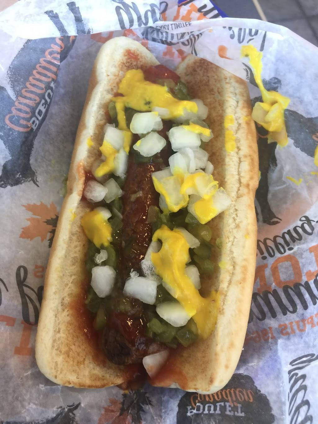 Harveys | restaurant | 2060 Boulevard des Laurentides, Vimont, QC H7M 2R5, Canada | 4506671417 OR +1 450-667-1417