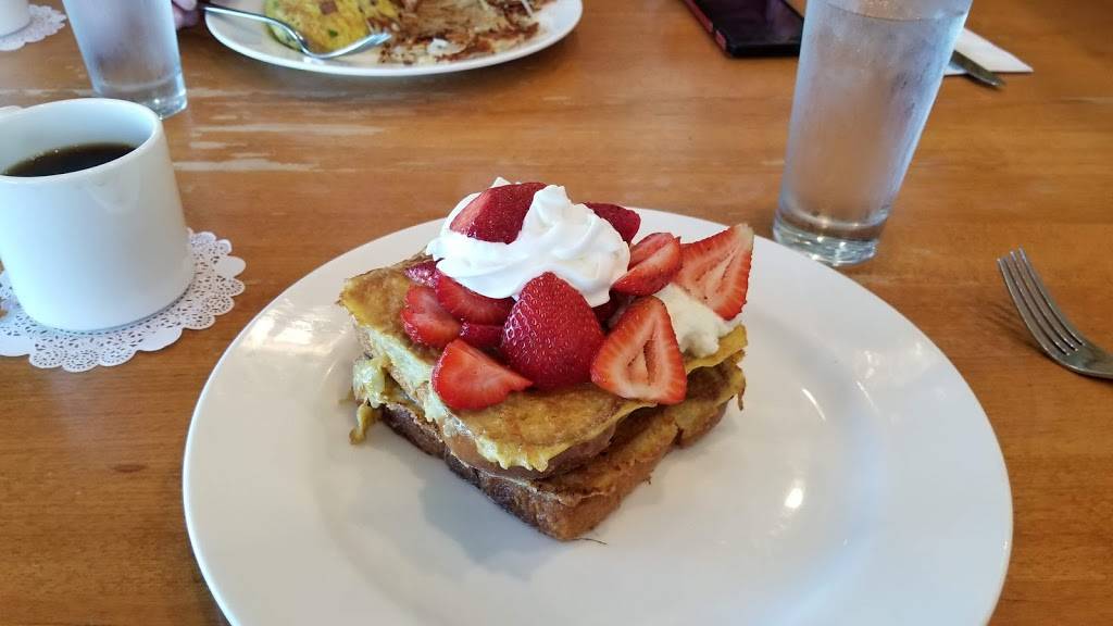 Ellys Pancake House | bakery | 1142 W Devon Ave, Elk Grove Village, IL 60007, USA | 8479239000 OR +1 847-923-9000